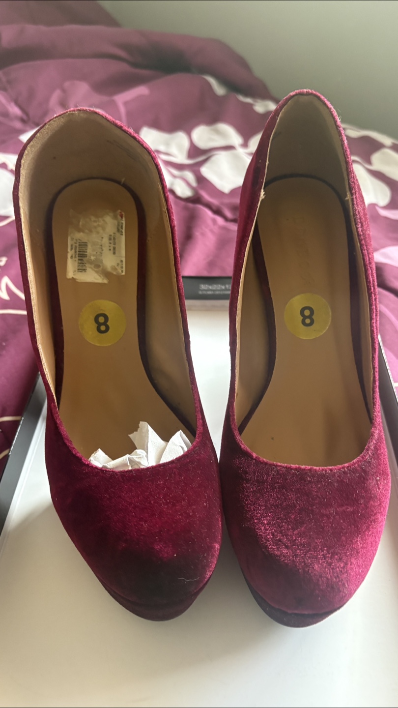 Town Shoes Burgundy Velvet Heels - Size 8