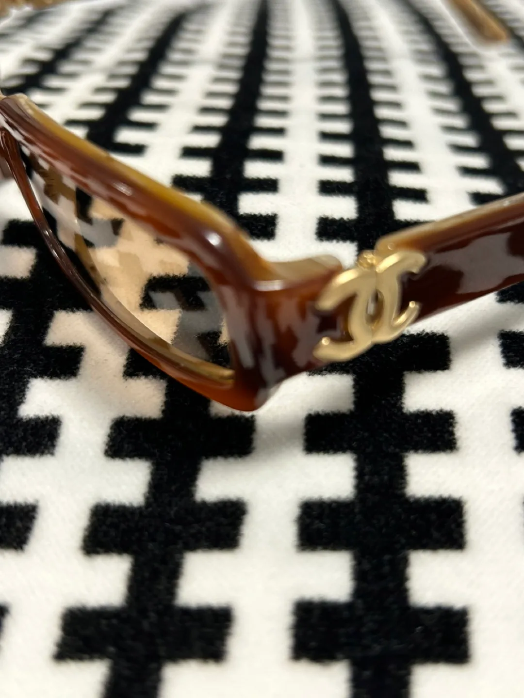 Chanel Brown Eyeglasses image indicator(3)