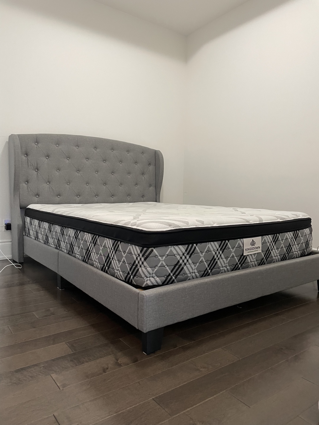 Leon’s Queen size mattress - moving sale - photo 2