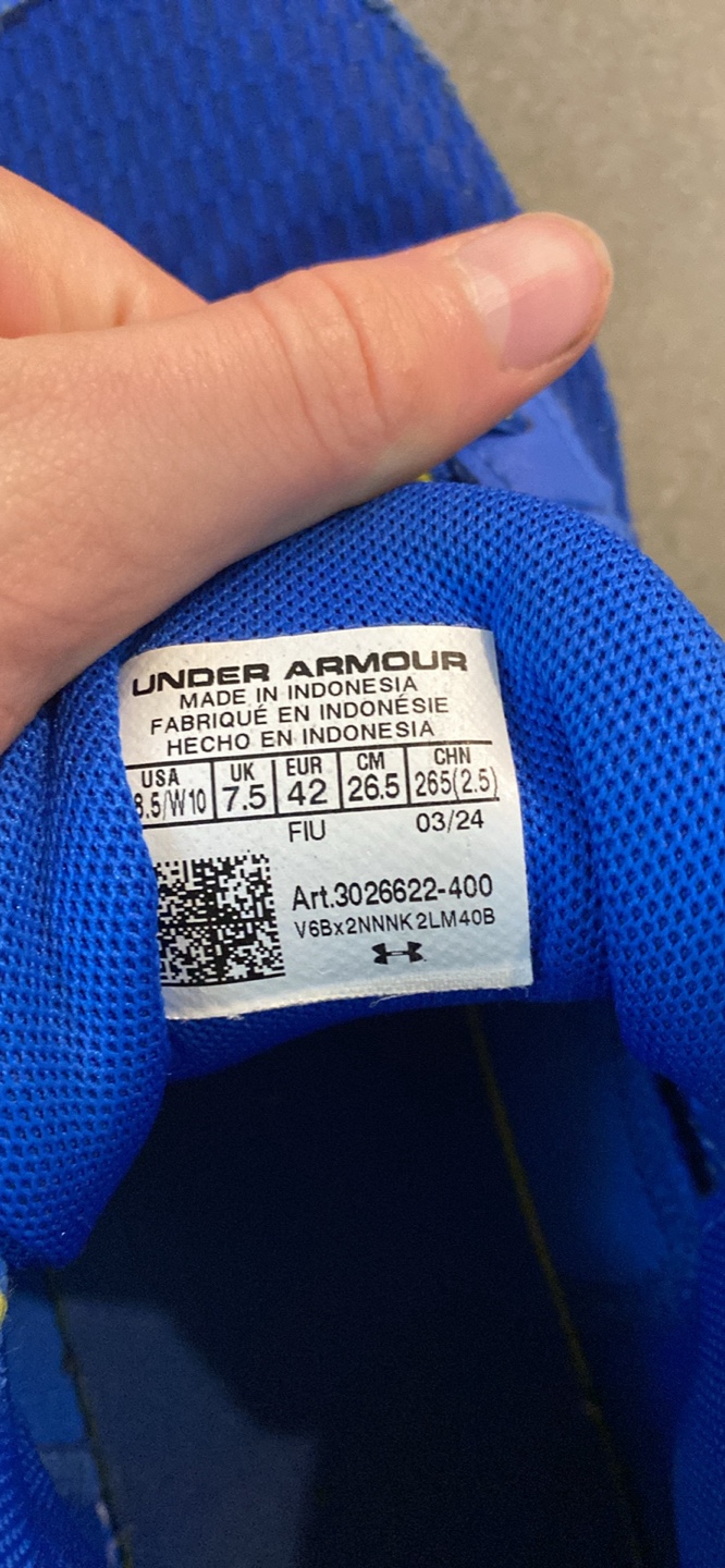 Curry basketball shoes 8.5M - photo 4