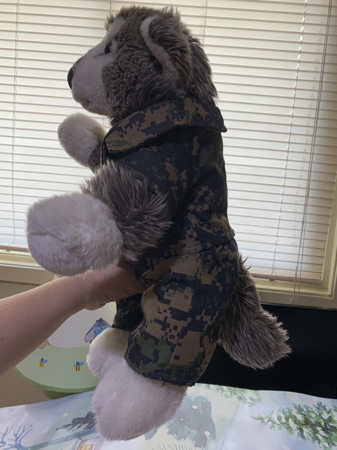 WWF Wolf Plush in Camo Outfit - photo 4