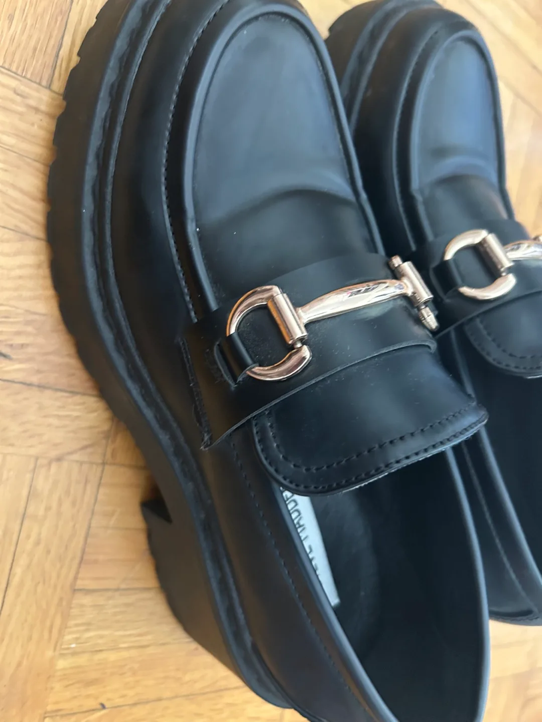 Steve Madden Black Loafers thumbnail