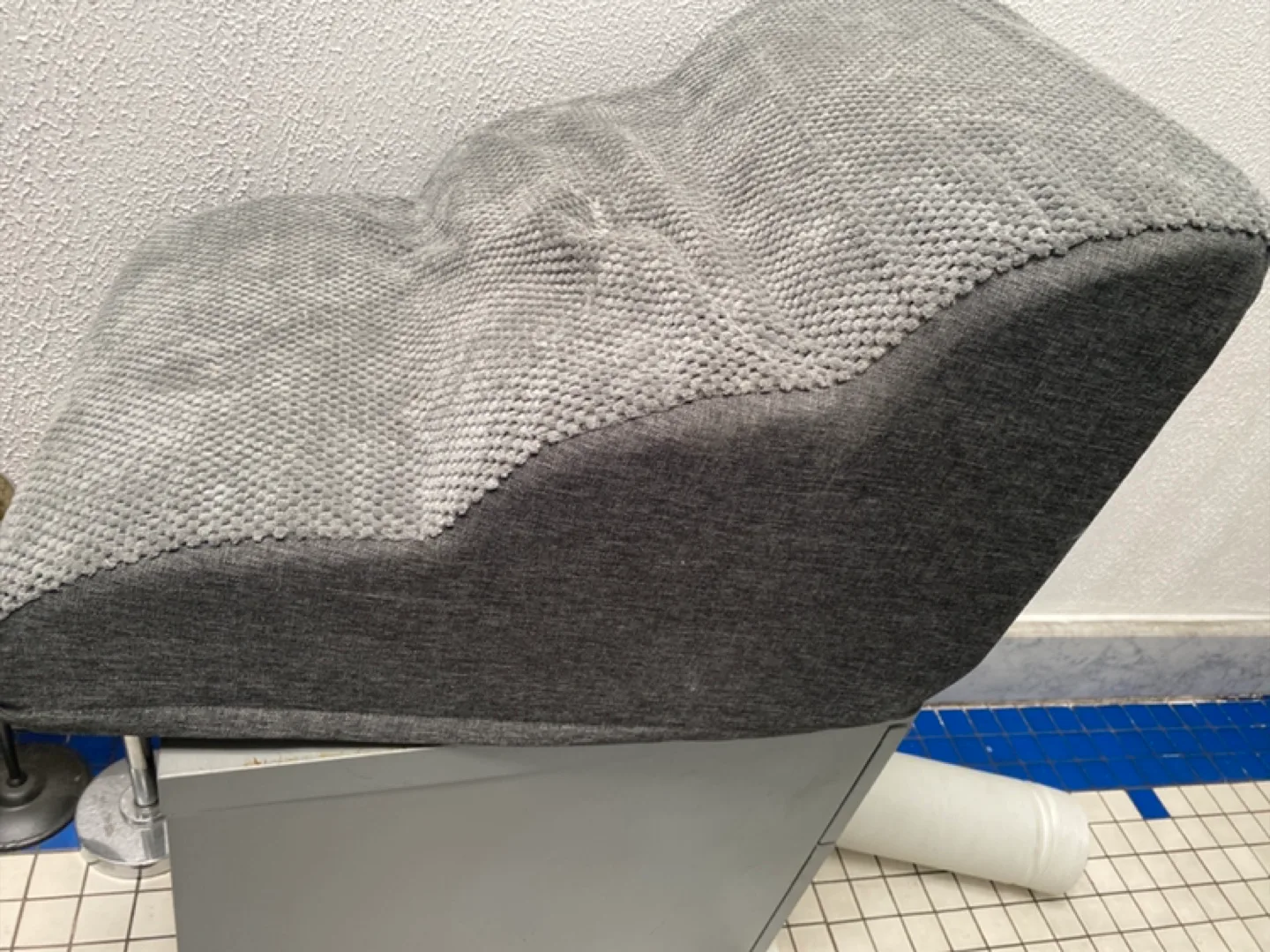 Romrol Dog material stairs  - Gray image indicator(2)