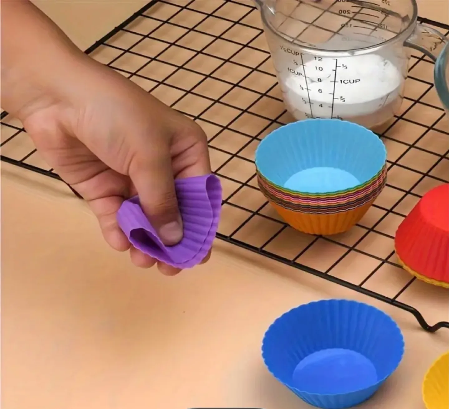 12-Piece Rainbow Silicone Cupcake Liners image indicator(4)