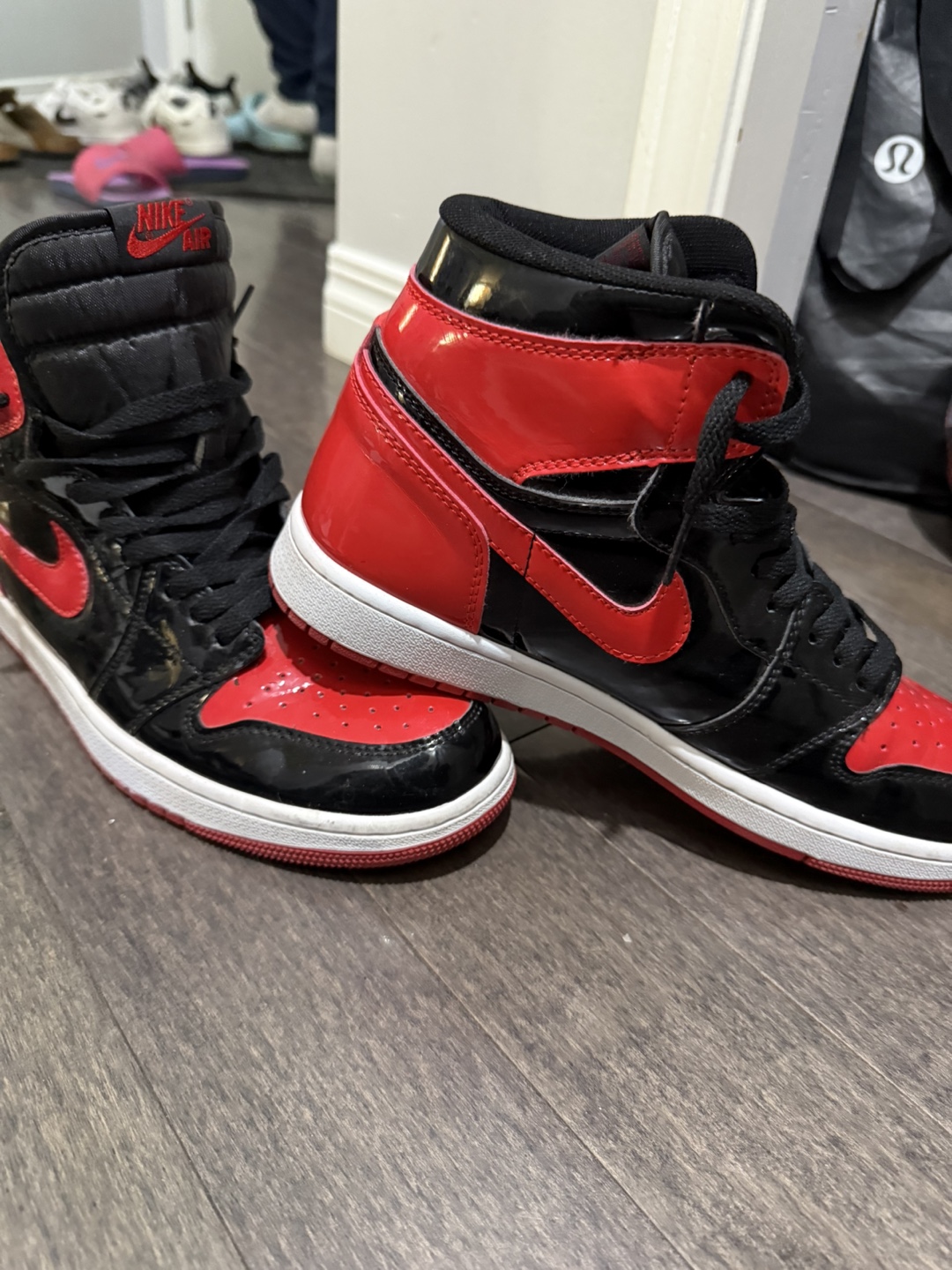 Nike Air Jordan 1 High Patent Bred