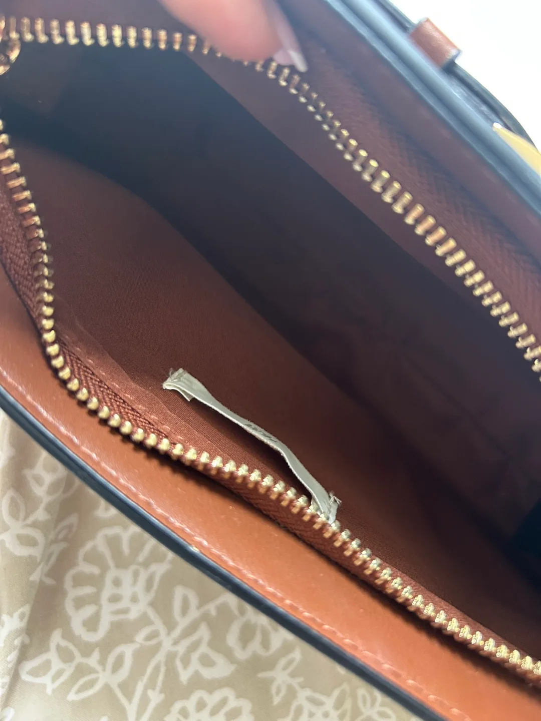 Brown faux leather H&M bag image indicator(4)