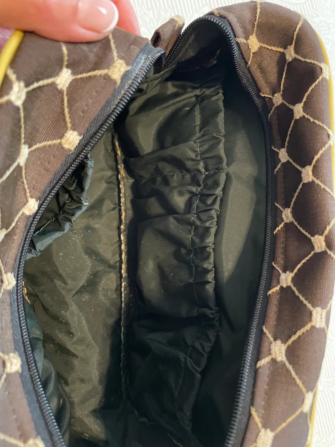 Brown Patterned Travel Toiletry Bag image indicator(3)