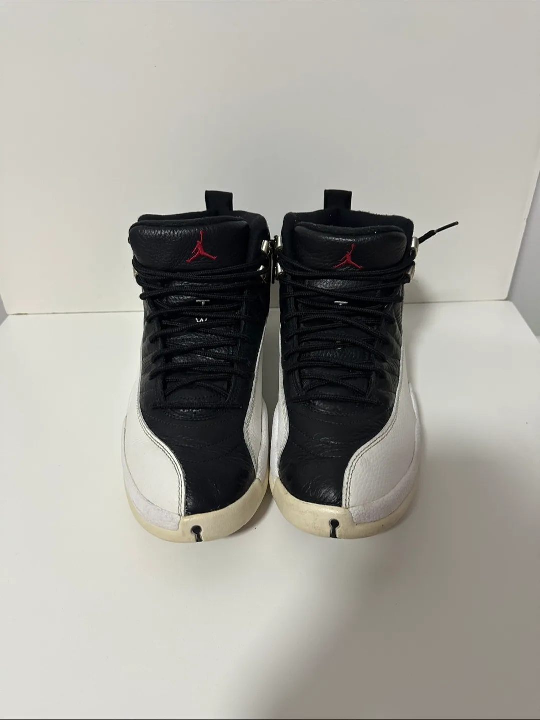 Jordan 12 Retro Black/White Size 11.5 image indicator(2)
