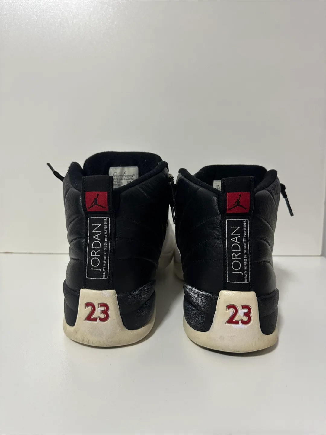 Jordan 12 Retro Black/White Size 11.5 image indicator(5)