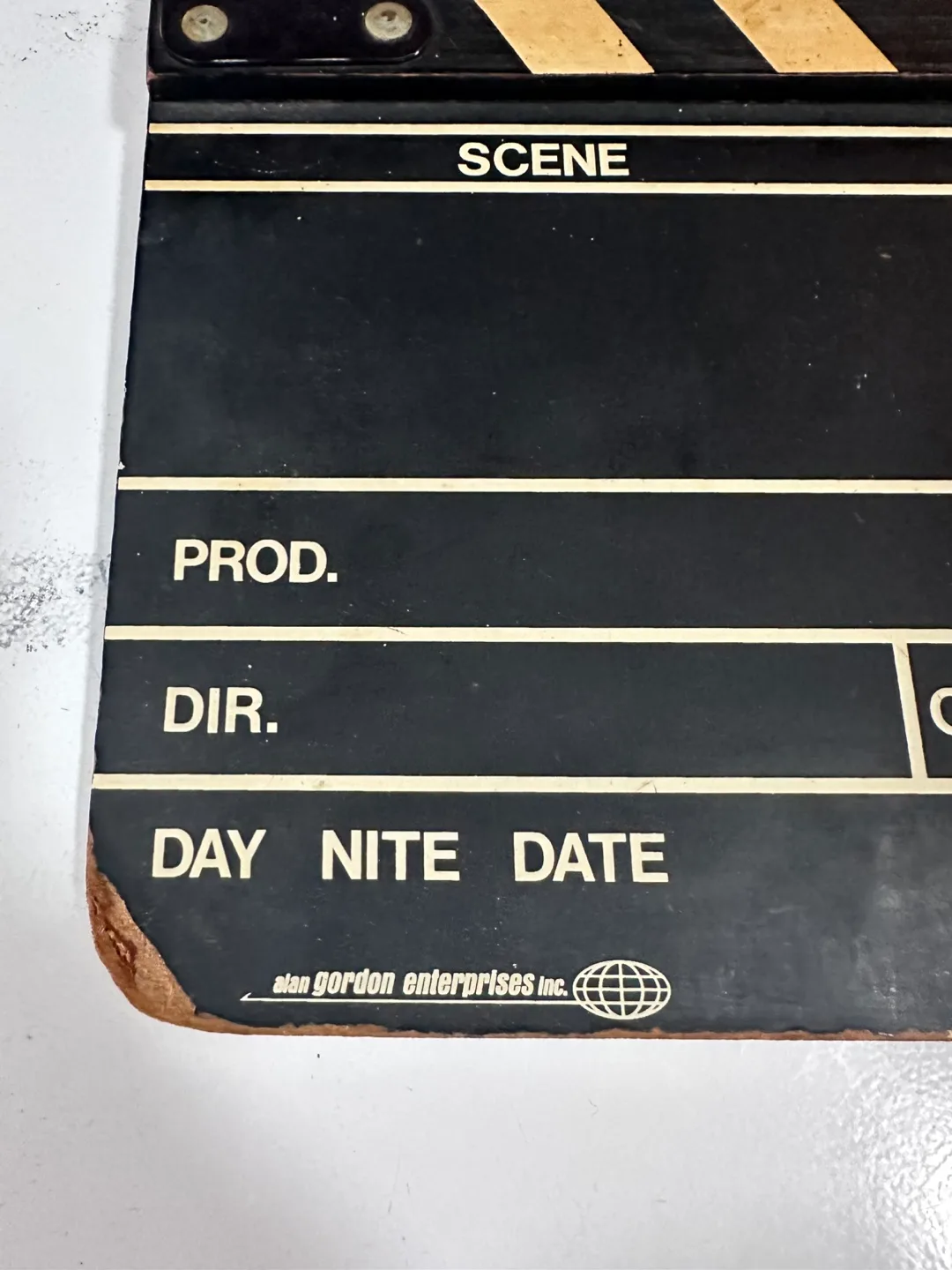 Alan Gordon Enterprises Inc. Clapperboard image indicator(6)