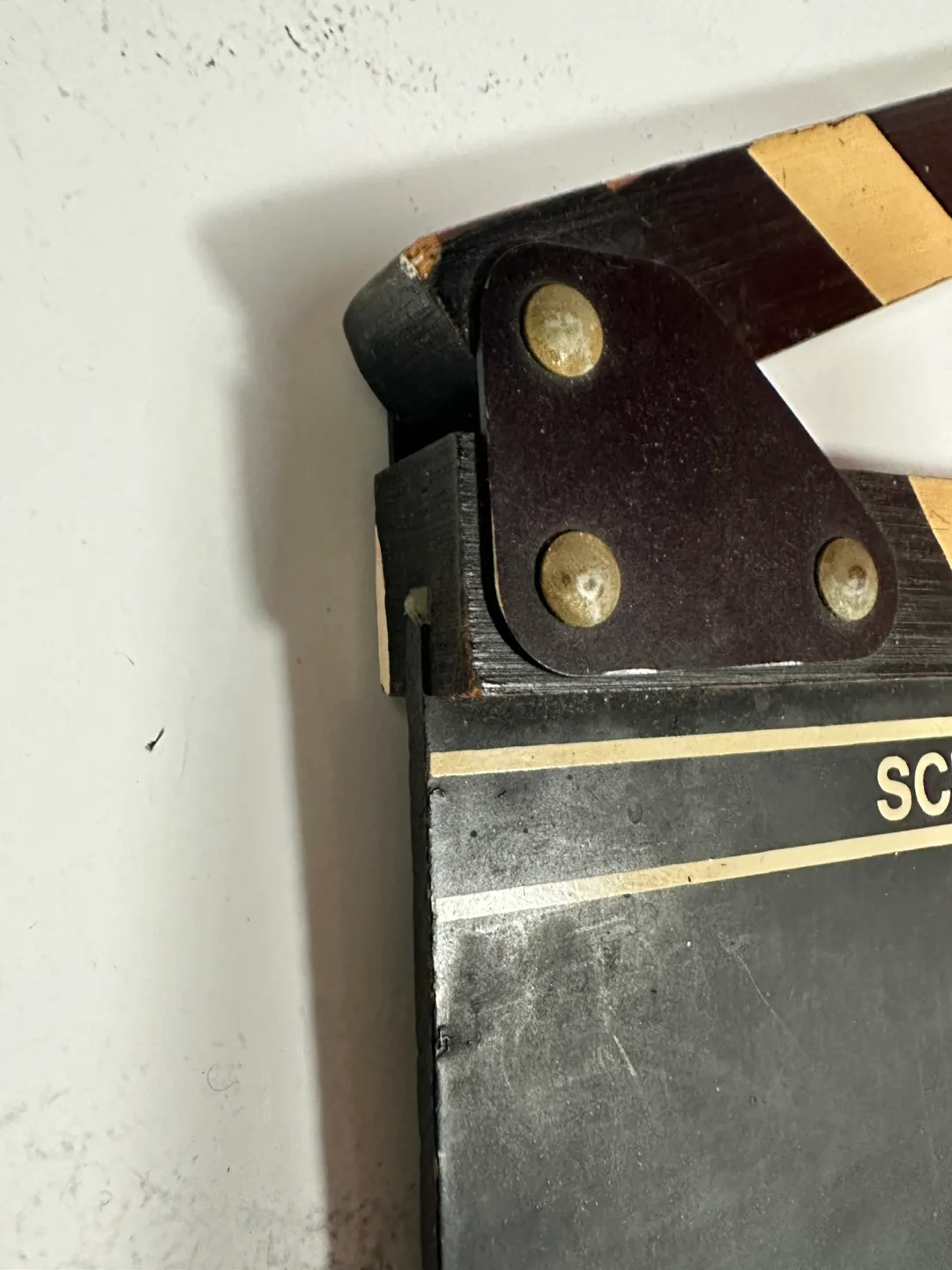 Alan Gordon Enterprises Inc. Clapperboard image indicator(8)