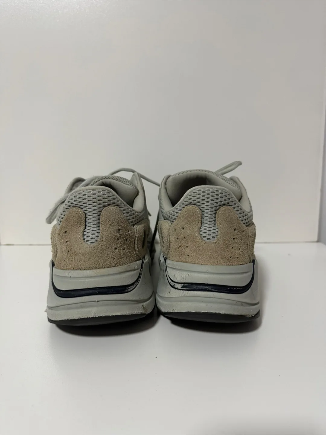 Adidas Yeezy Boost 700 V2 Cream image indicator(4)