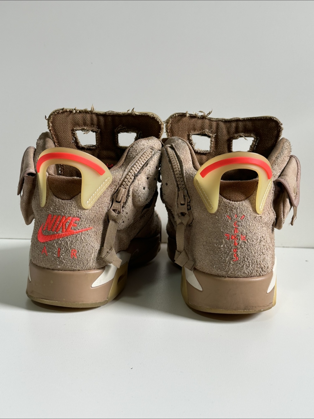 Nike Air Jordan 6 Travis Scott - photo 3