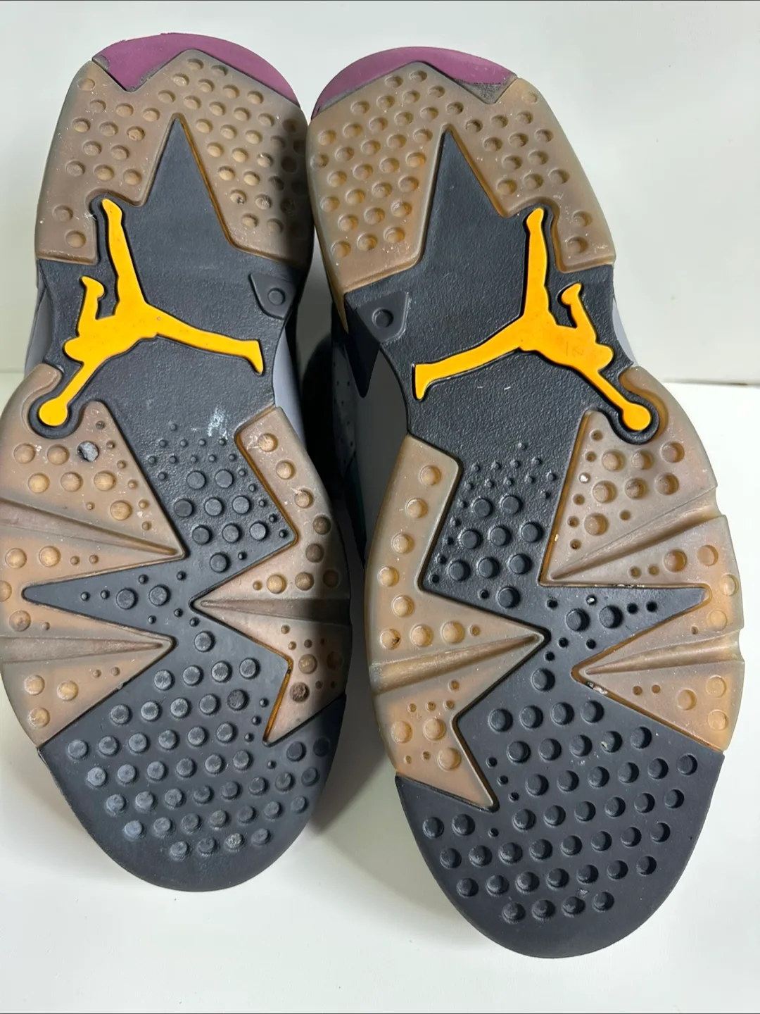 Air Jordan 6 Retro Bordeaux image indicator(5)