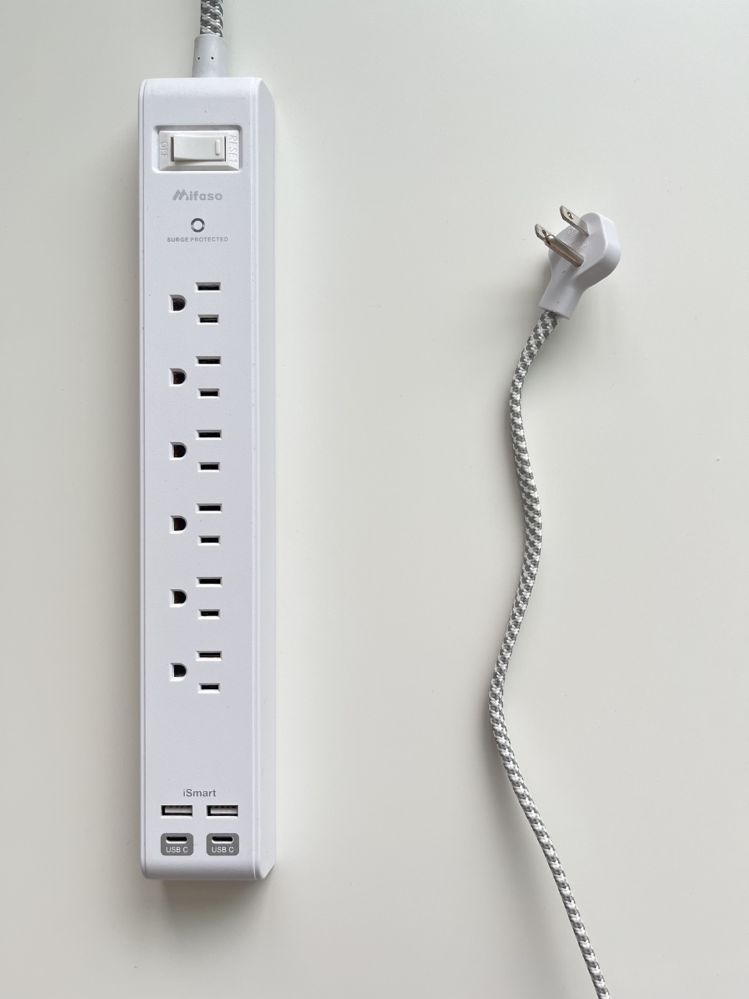 Surge Protected Power Bar- USB + Type C, 280cm Cord