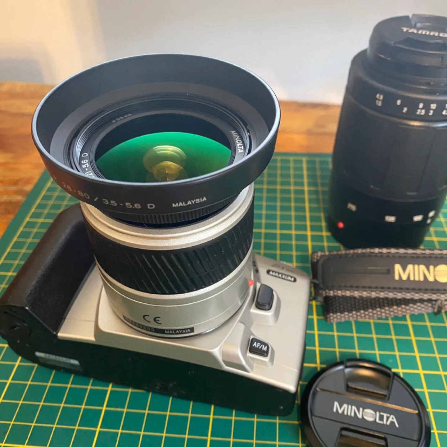 35mm Film SLR + 2 Lenses Kit (Minolta STsi) thumbnail
