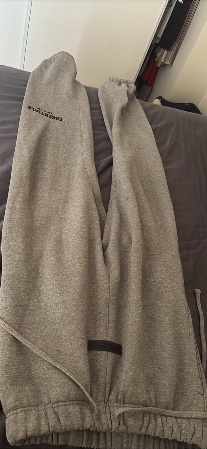 Essentials Fear of God Grey Sweatpants - photo 2