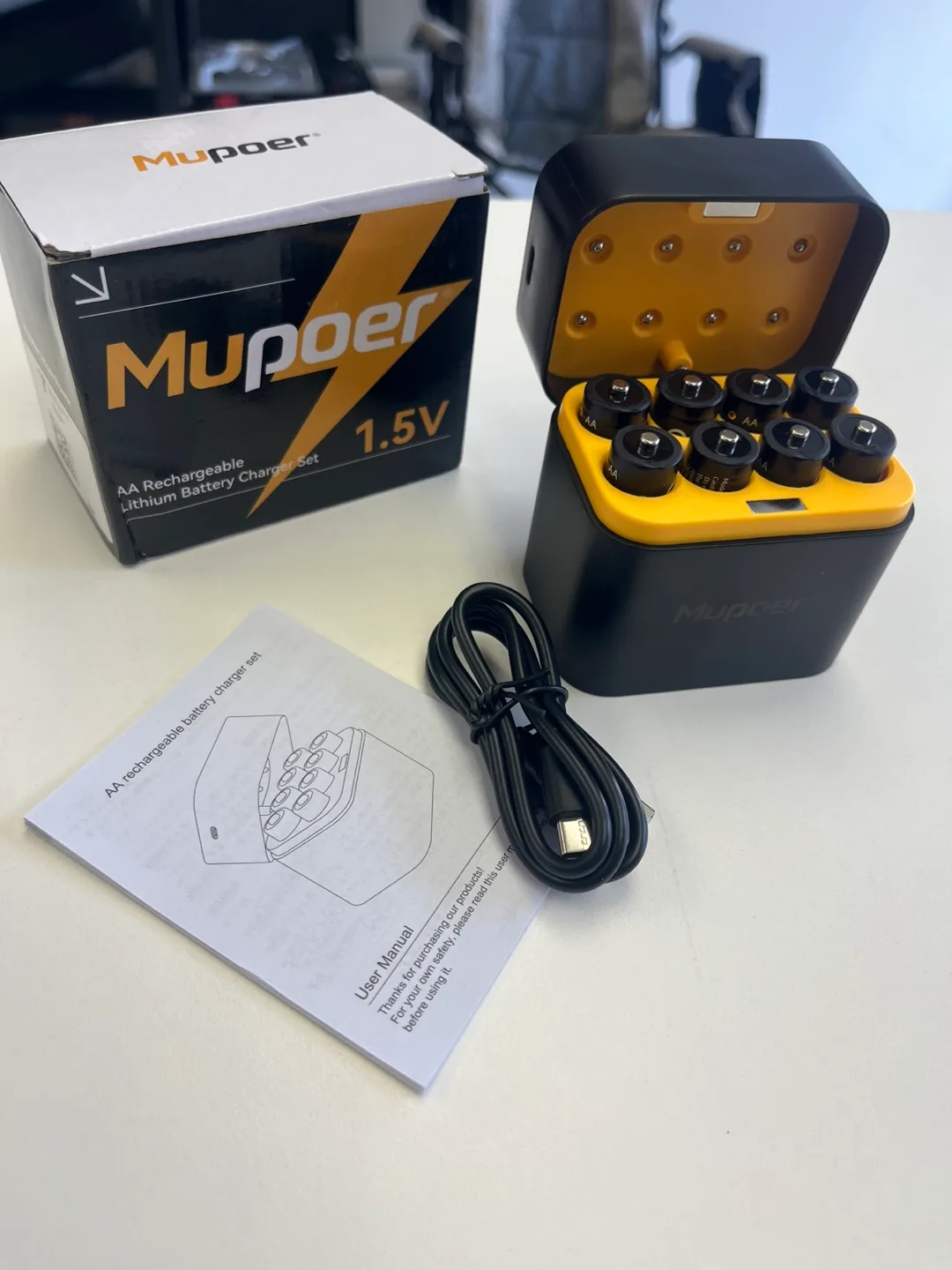 AA Rechargeable Battery Charger Set thumbnail