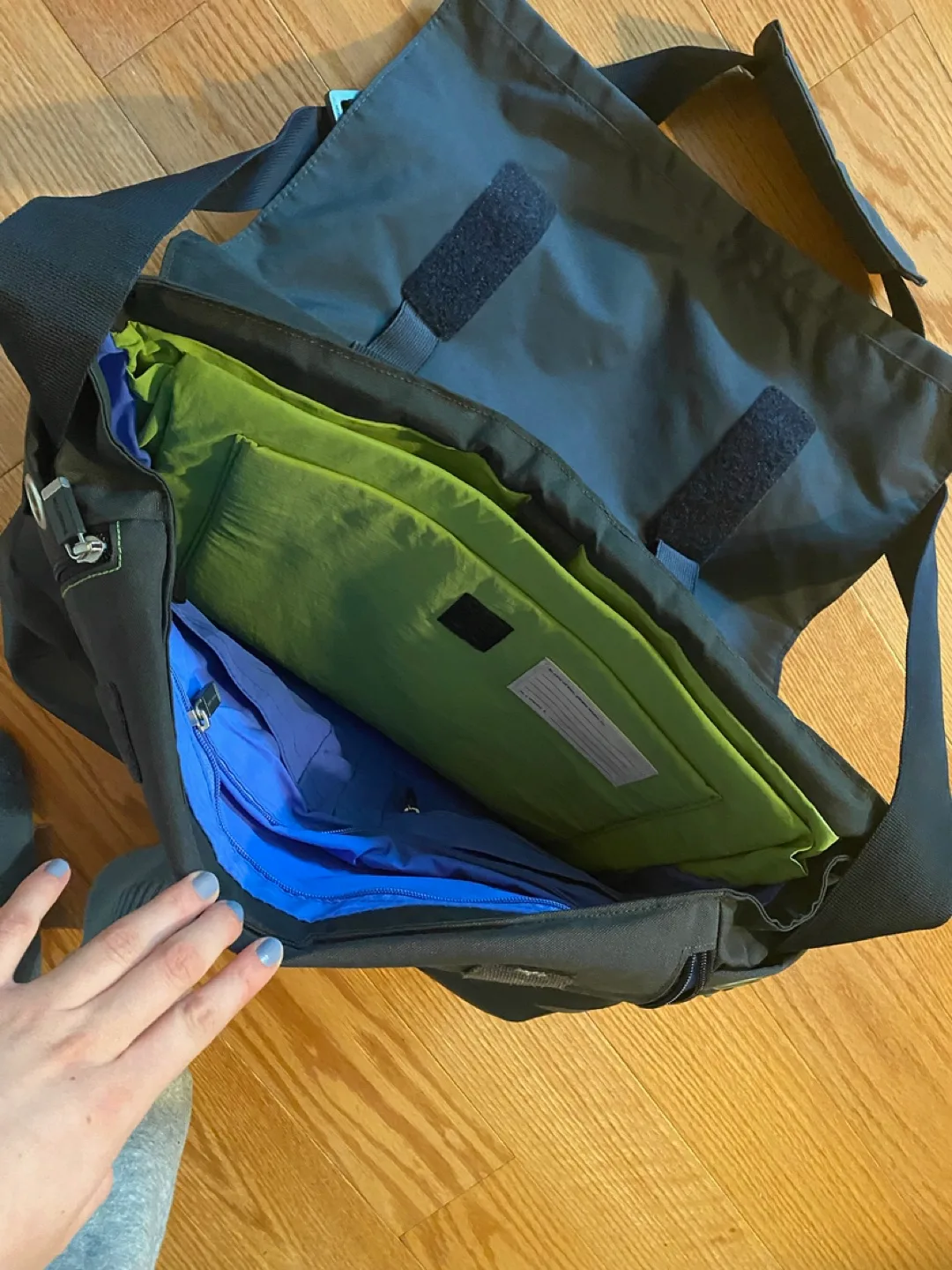 Moleskine Messenger Bag - Grey thumbnail