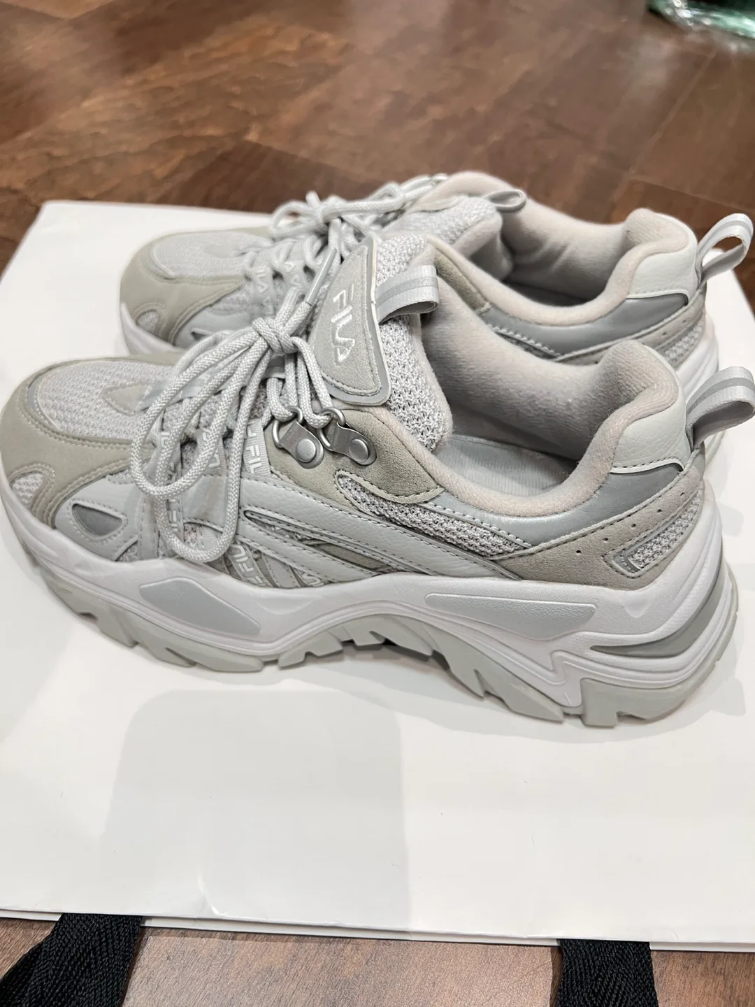 Fila Fusion Athletic Sneakers - US 6.5 image indicator(6)