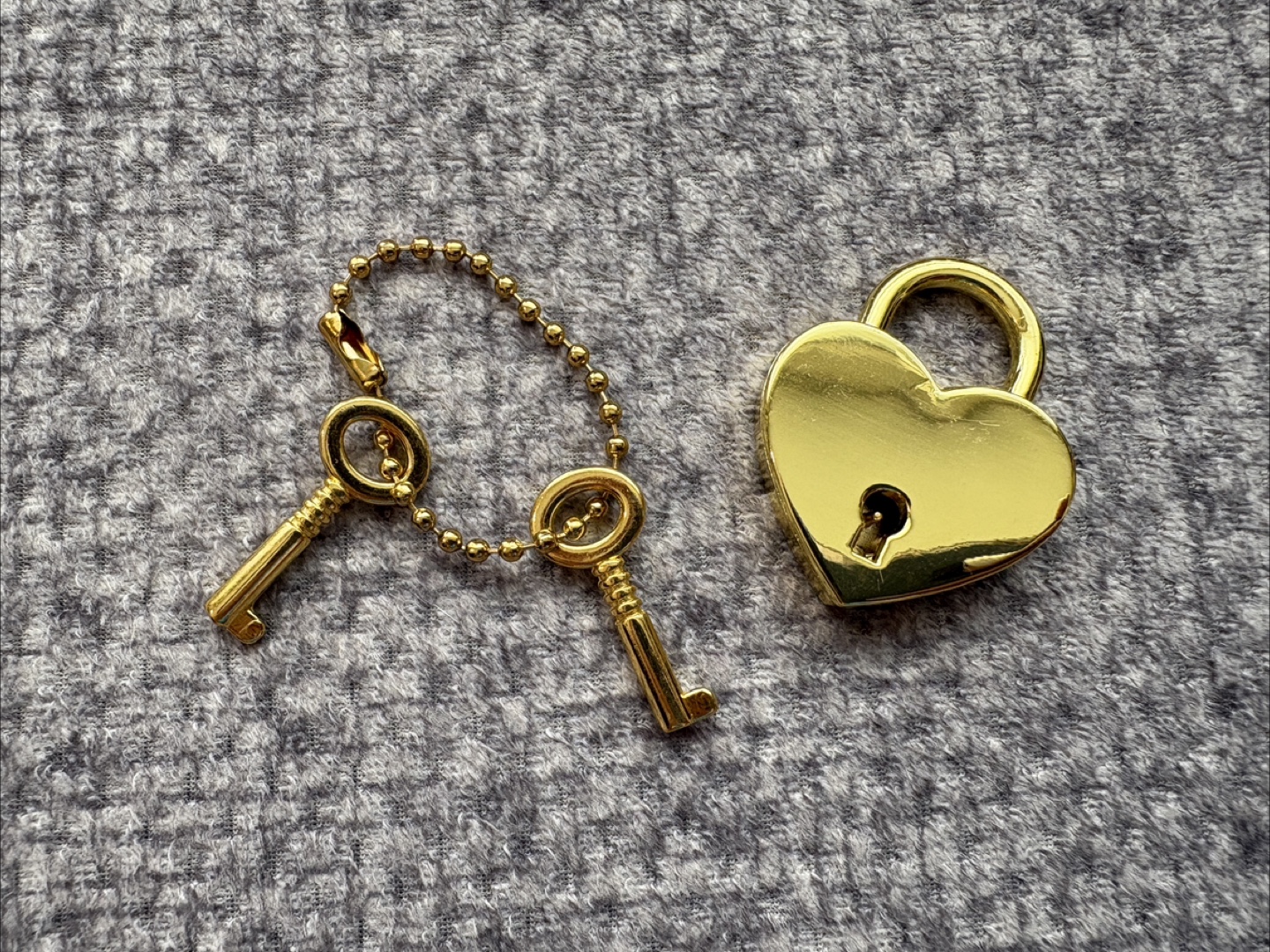 Gold Card Box with Lock and Key - photo 2