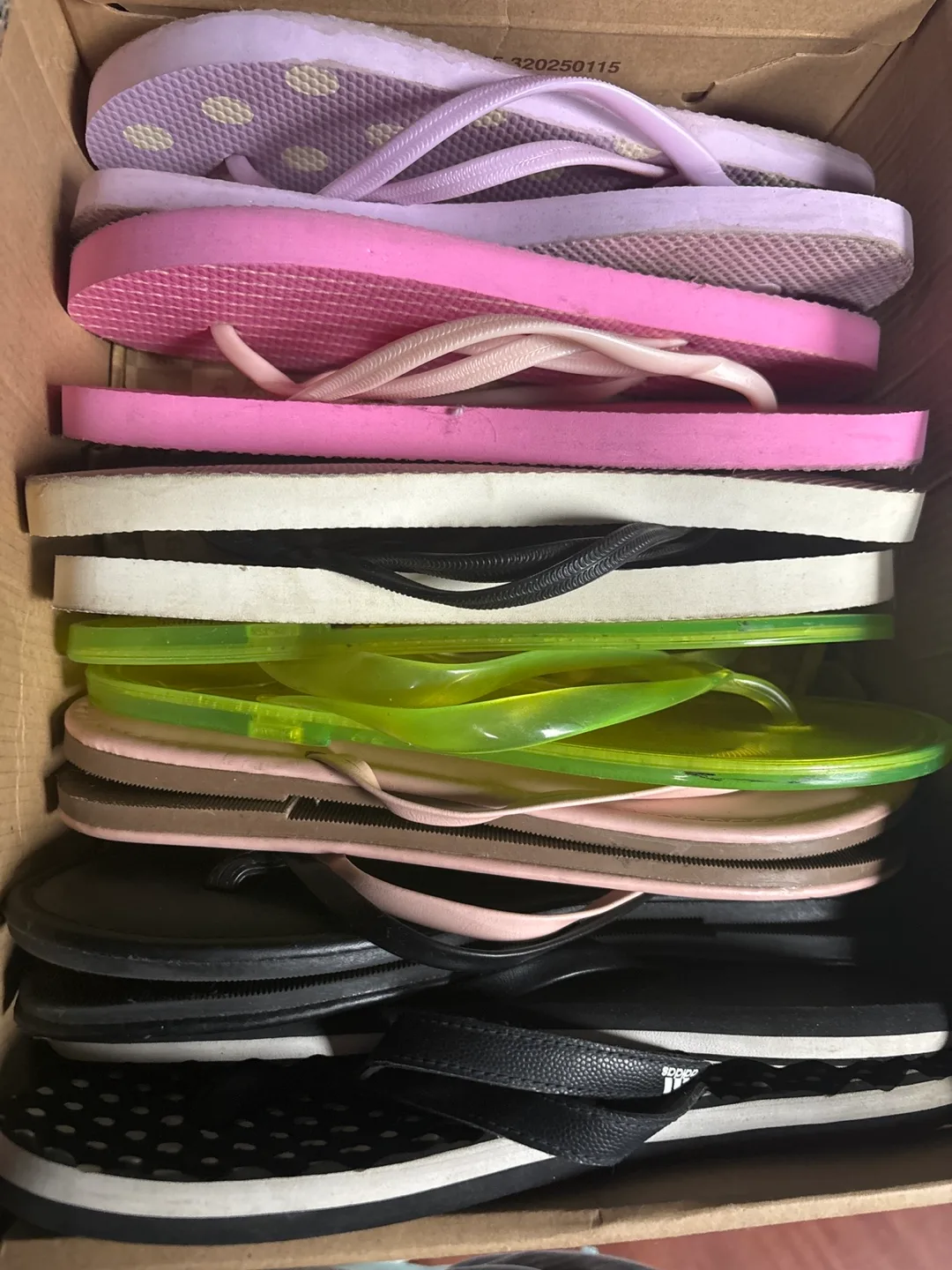 Flip flops bundle of Assorted Colors thumbnail