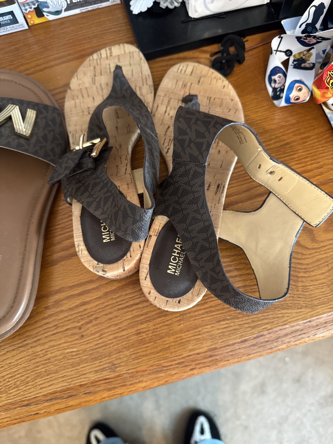 Women’s shoes Size 9