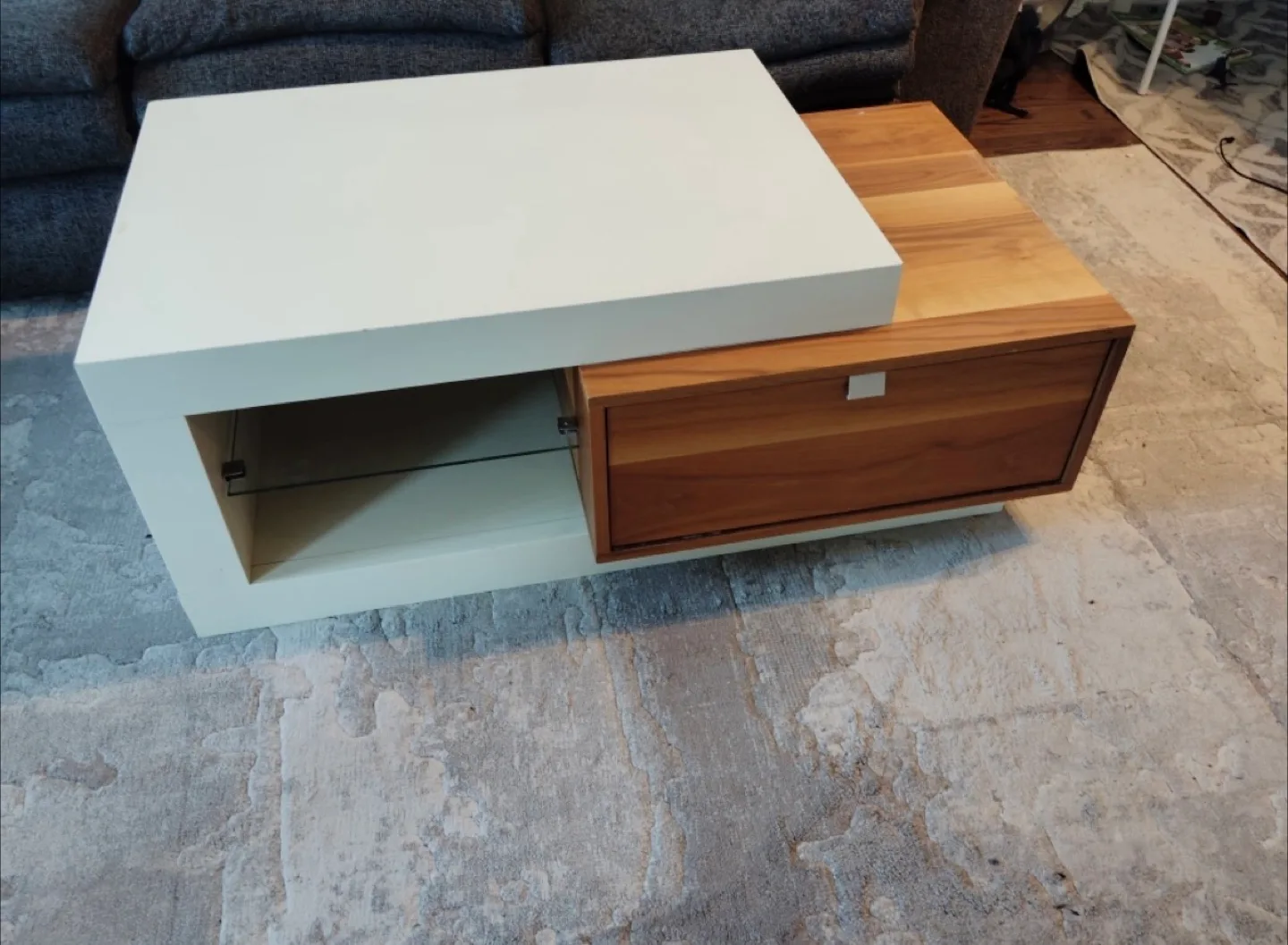 Modern White & Wood Coffee Table image indicator(2)