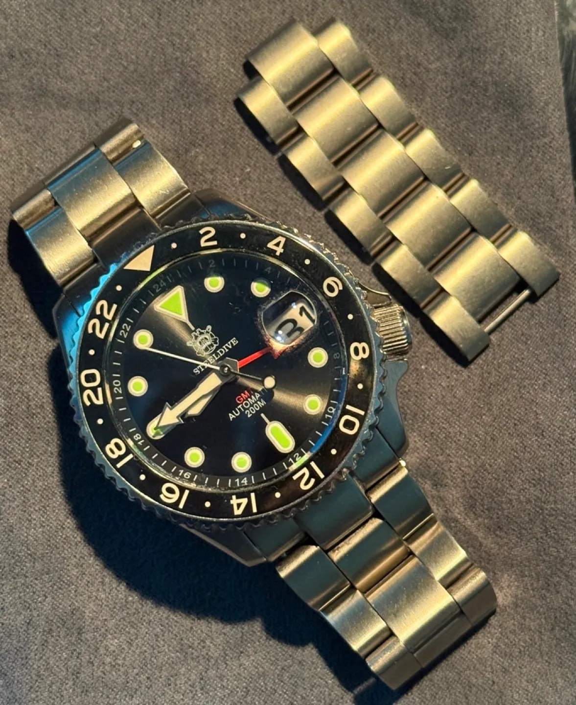 SteelDive SD1994 GMT Automatic Watch-Seiko NH34 Movement thumbnail