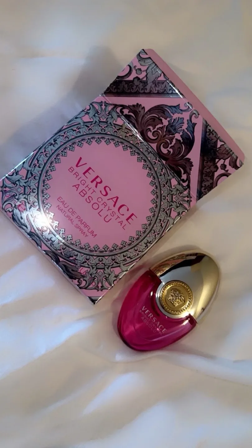 Versace Bright Crystal Absolu Eau de Parfum image indicator(2)