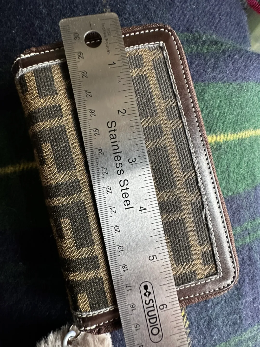 Fendi Wallet image indicator(6)