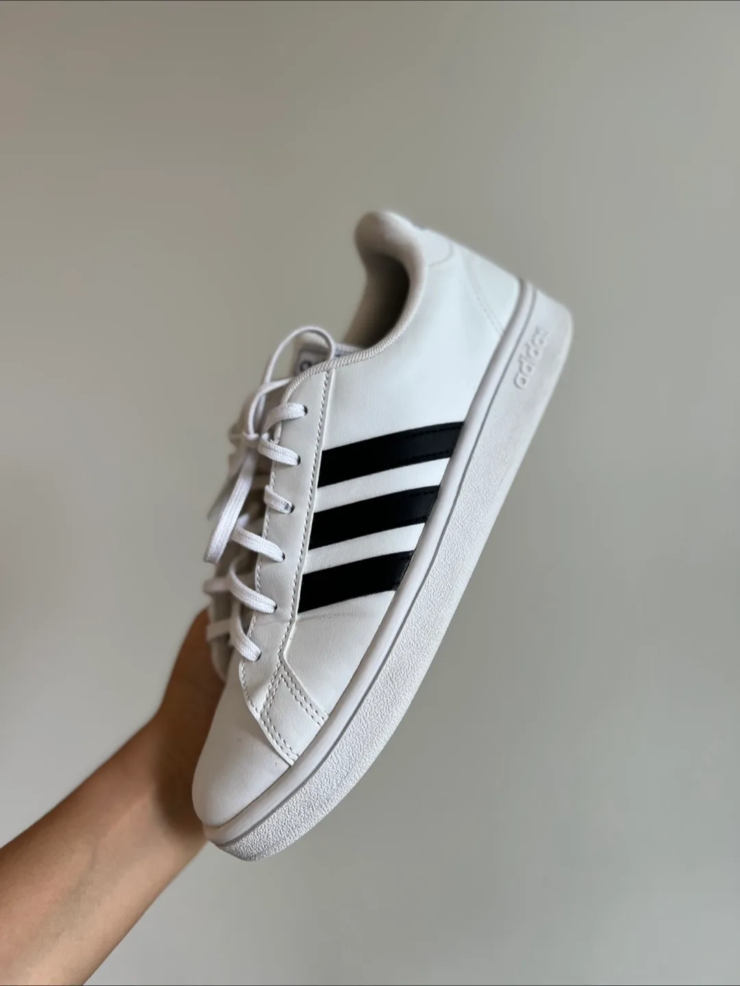 Adidas shoes thumbnail