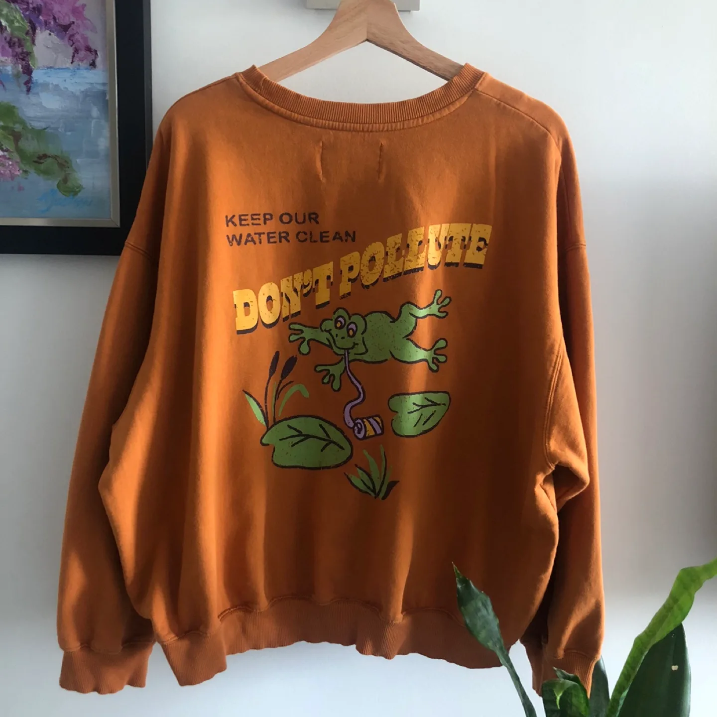 Urban Outfitters Crewneck - Size Small 🍊🐸 image indicator(4)