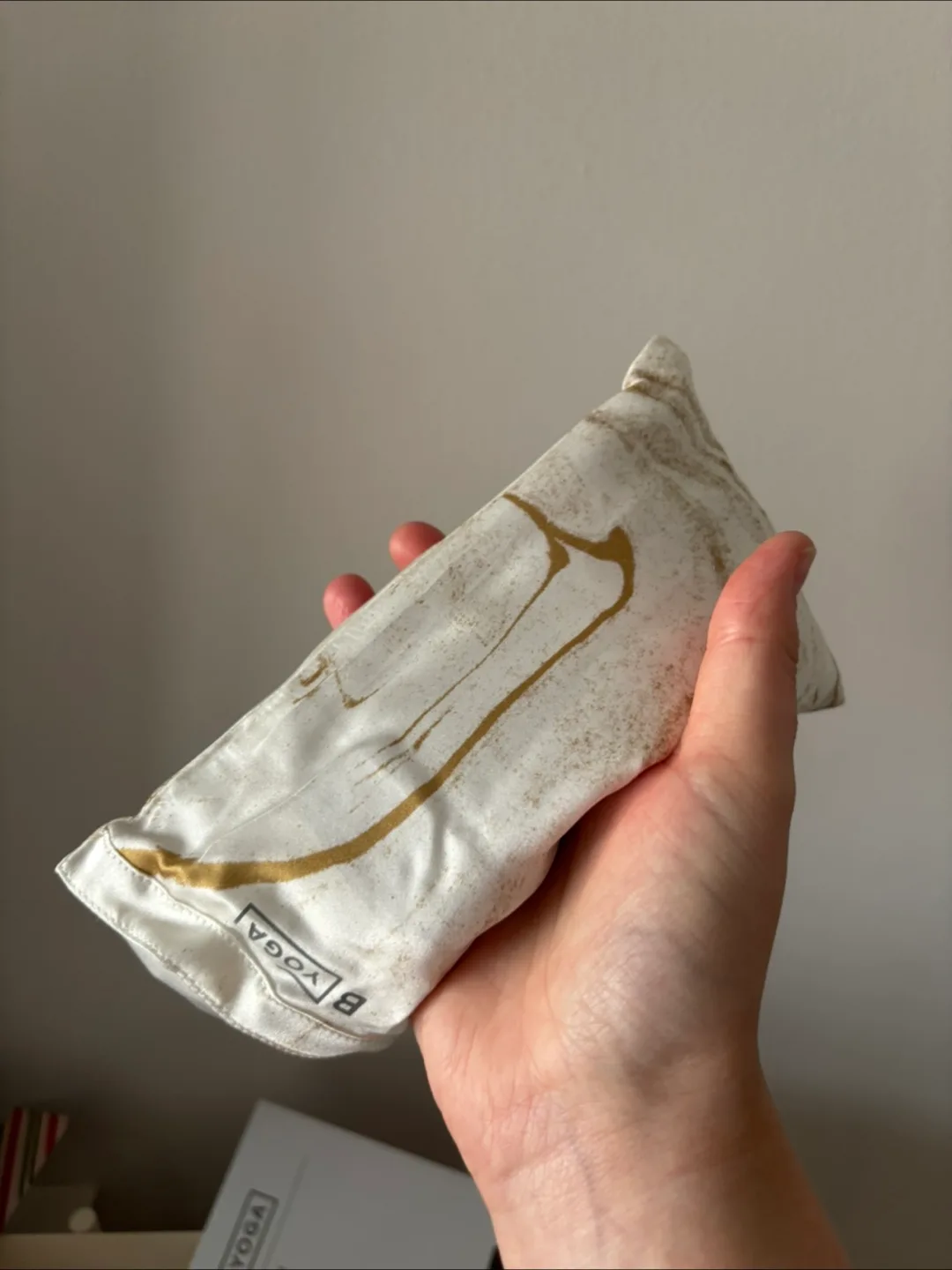 NEW B Yoga Silk Eye Pillow with Gold Marble Design thumbnail