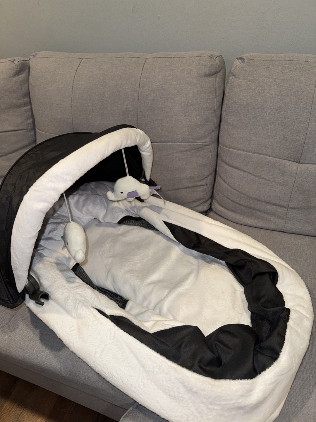 Pamo Babe Playard with Bassinet & Changing Table - photo 3