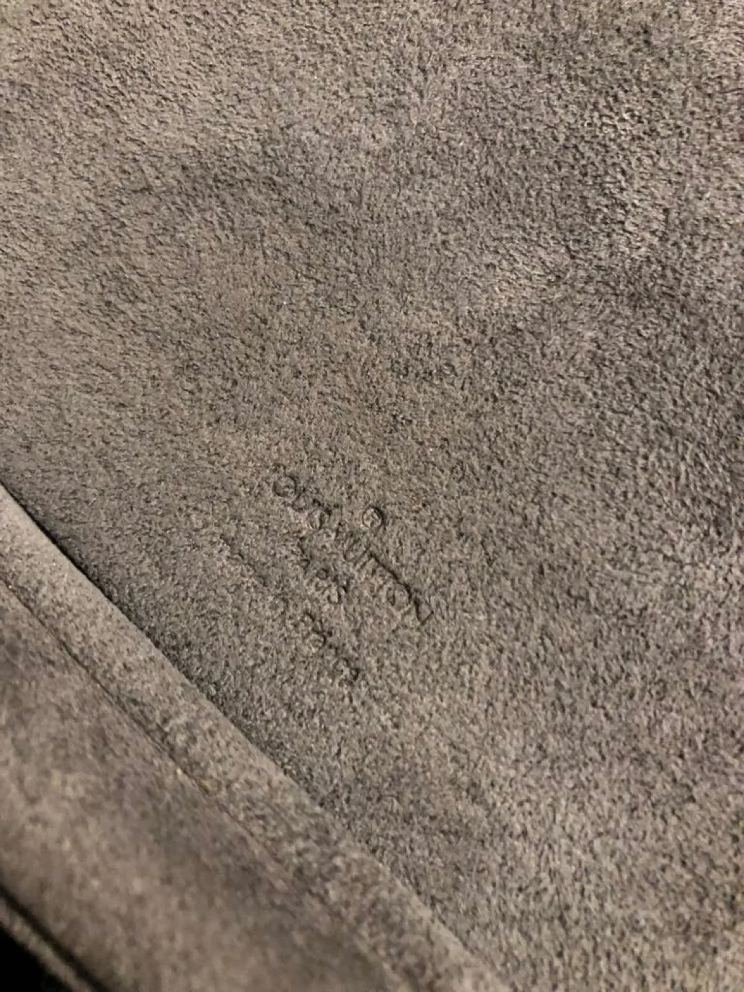 💯% Authentic Louis Vuitton Epi Leather GM Cannes Bag image indicator(8)