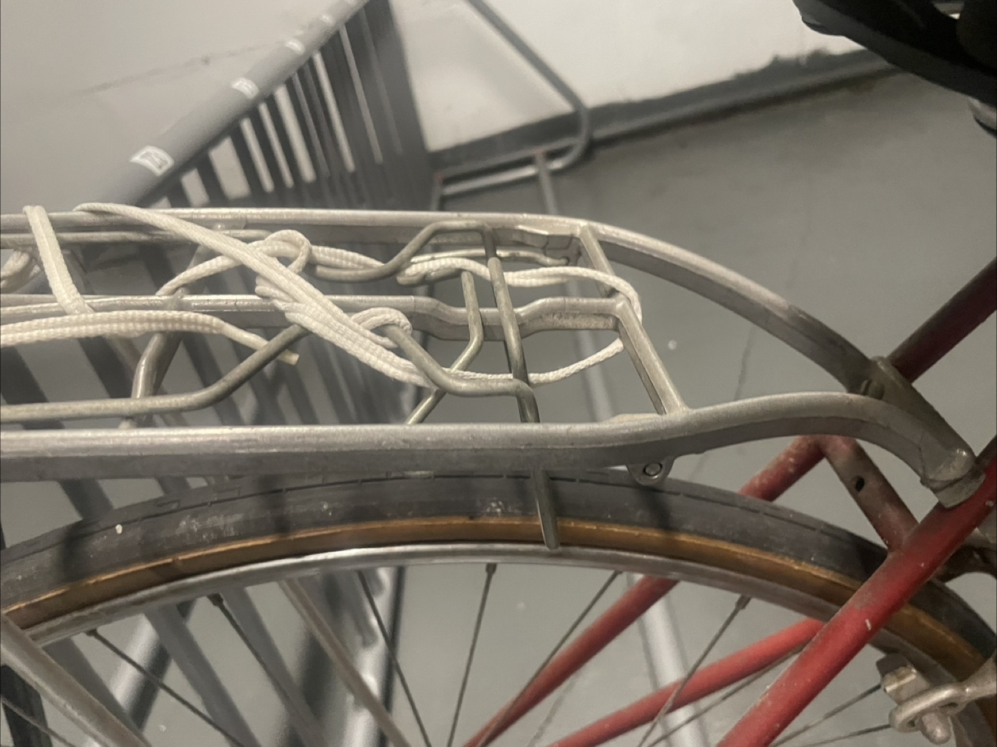 Vintage Red Road Bike - 10 Speed - photo 5