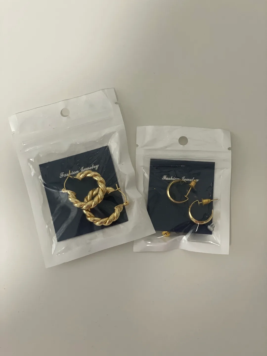 2 Pairs Gold Hoop Earrings 🧡 thumbnail