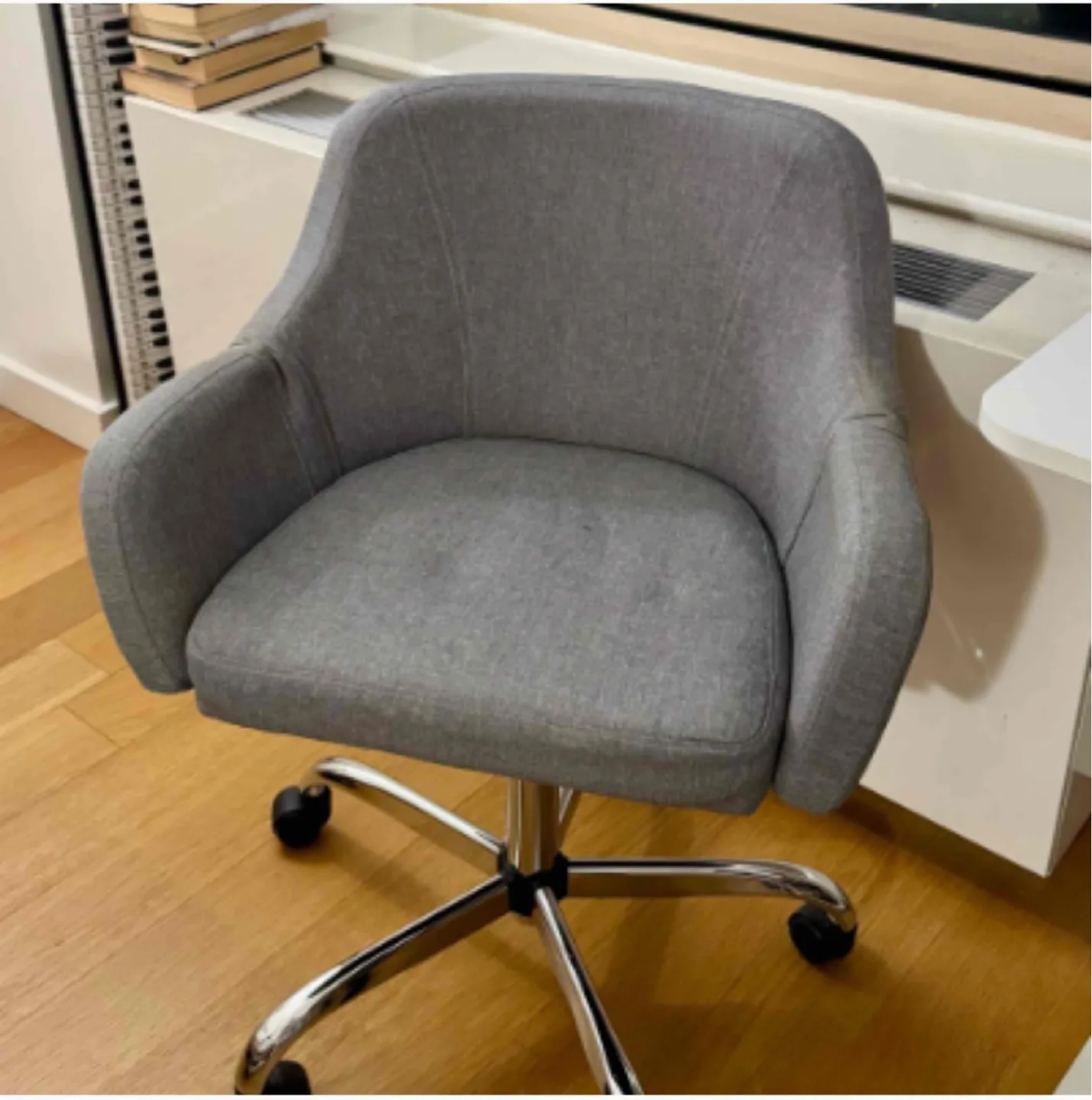 Gray Desk Chair thumbnail