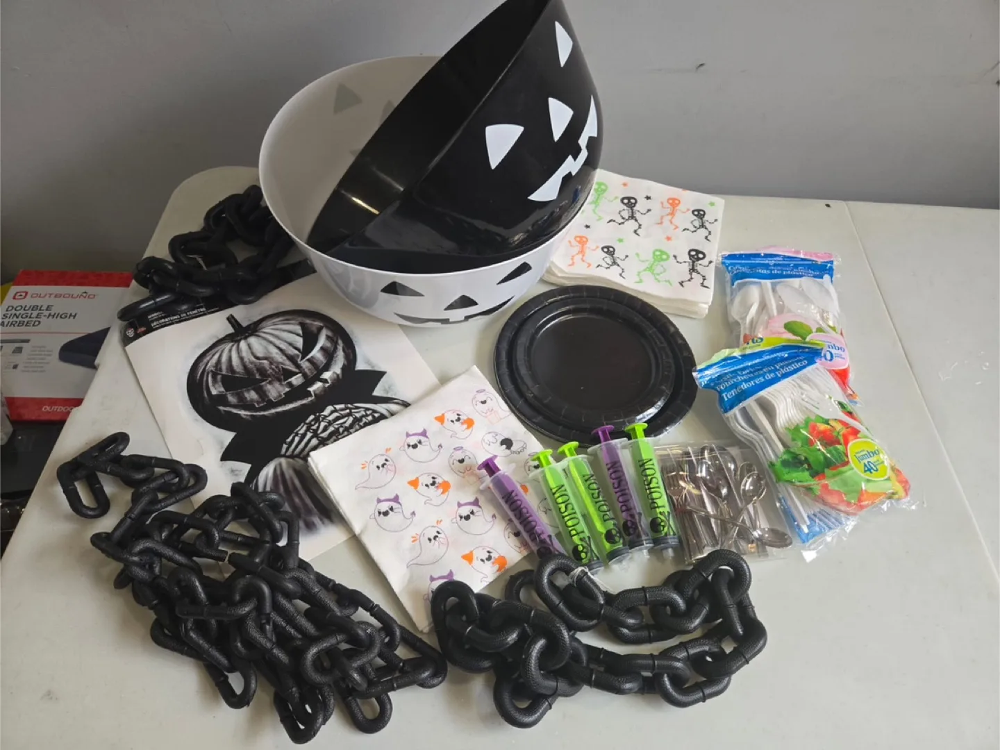 Halloween Party Supplies Bundle thumbnail