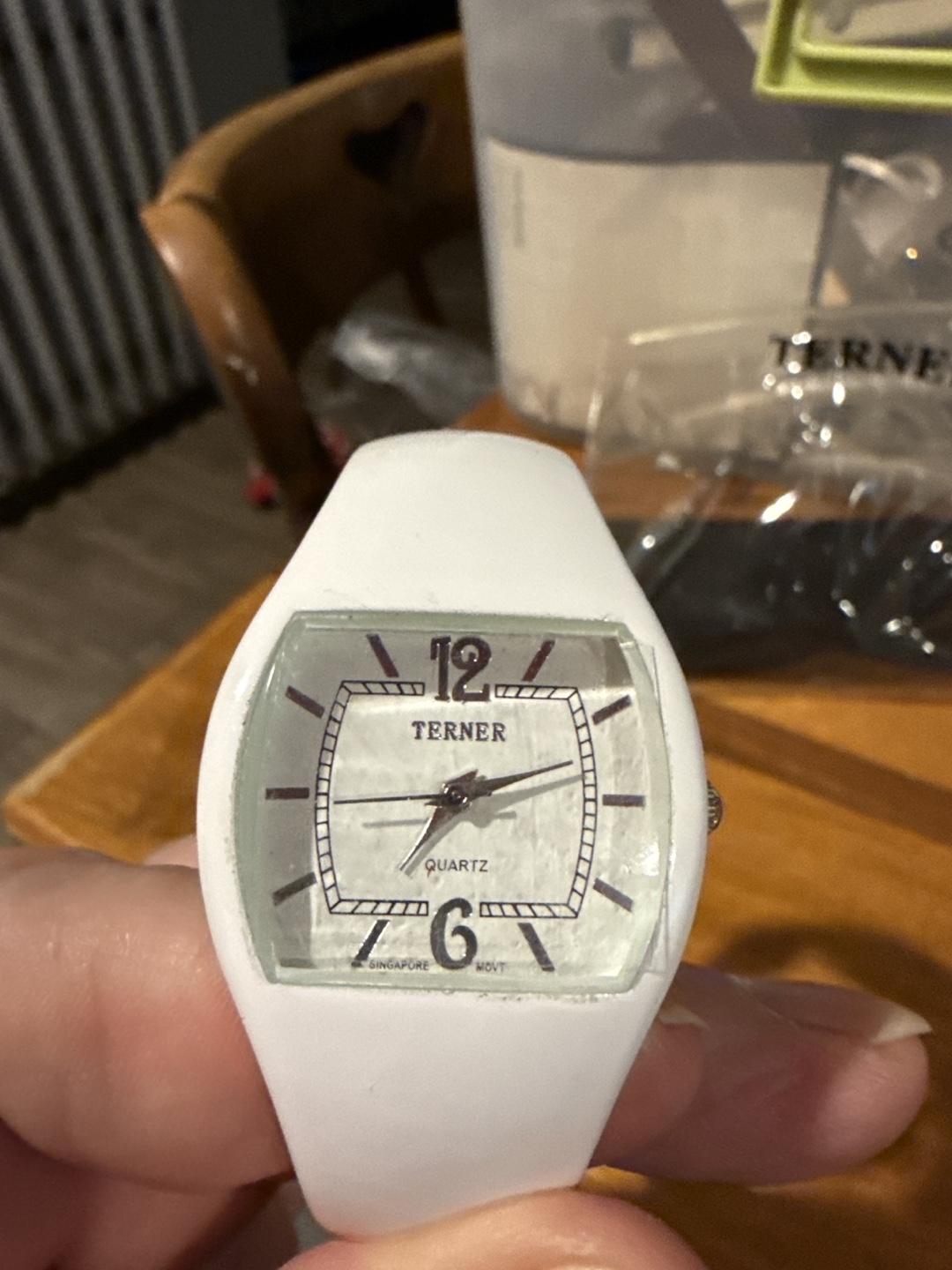 Turner Quartz White Watch🧡(see plastic still on watch) - photo 4