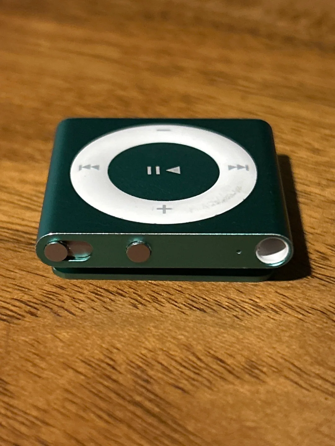 Apple iPod Shuffle Green image indicator(5)