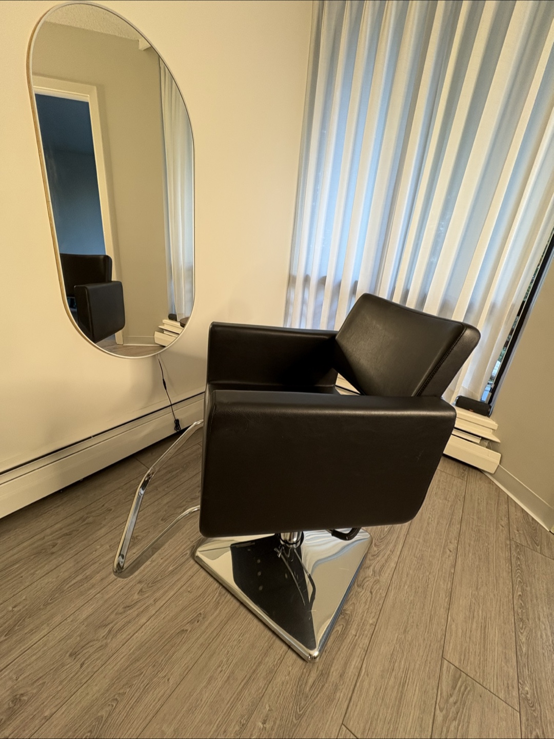 Salon/Barber Chair - Black - photo 3