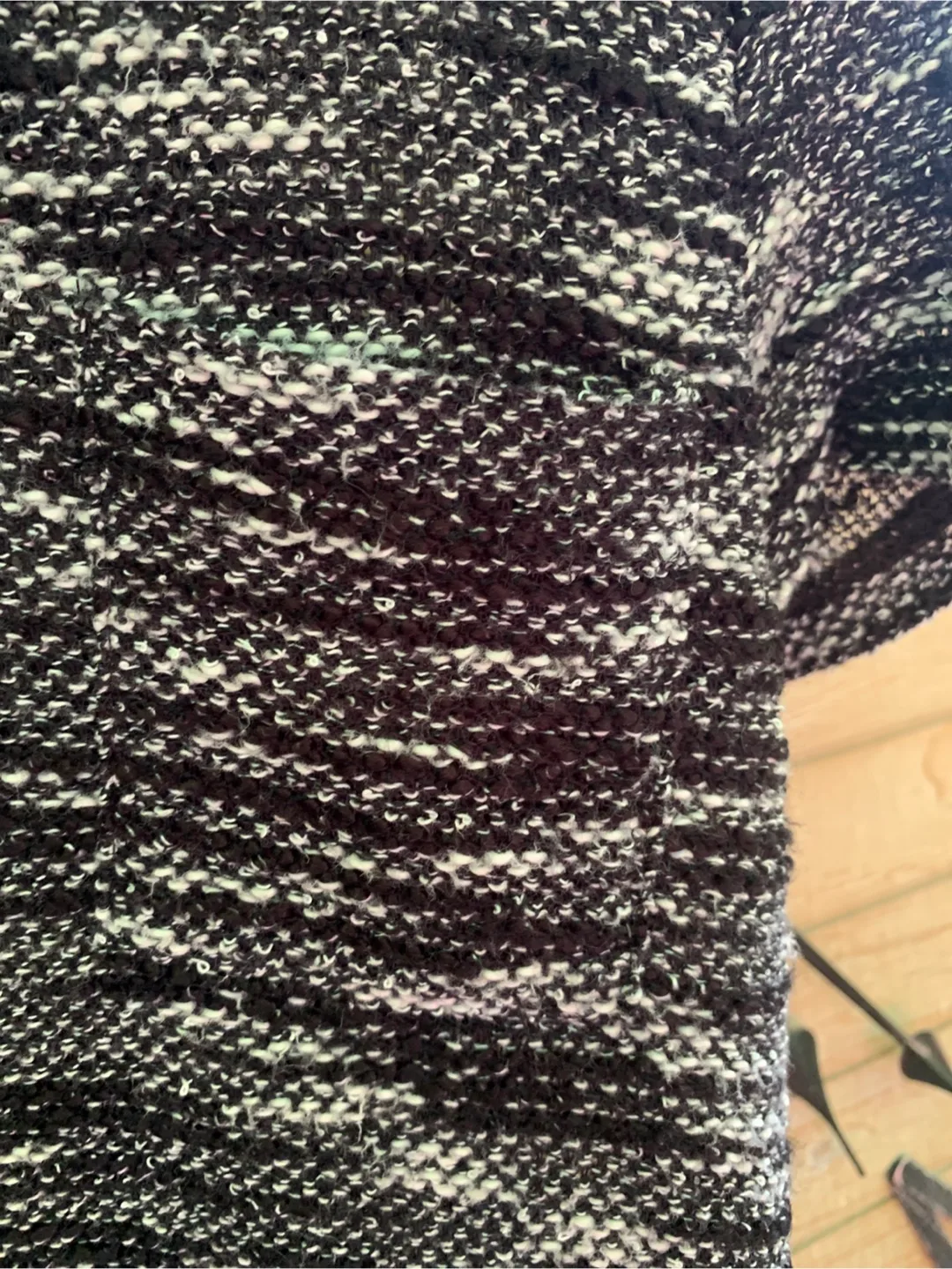 Joe Fresh Black & White Knit Top - Size M image indicator(4)