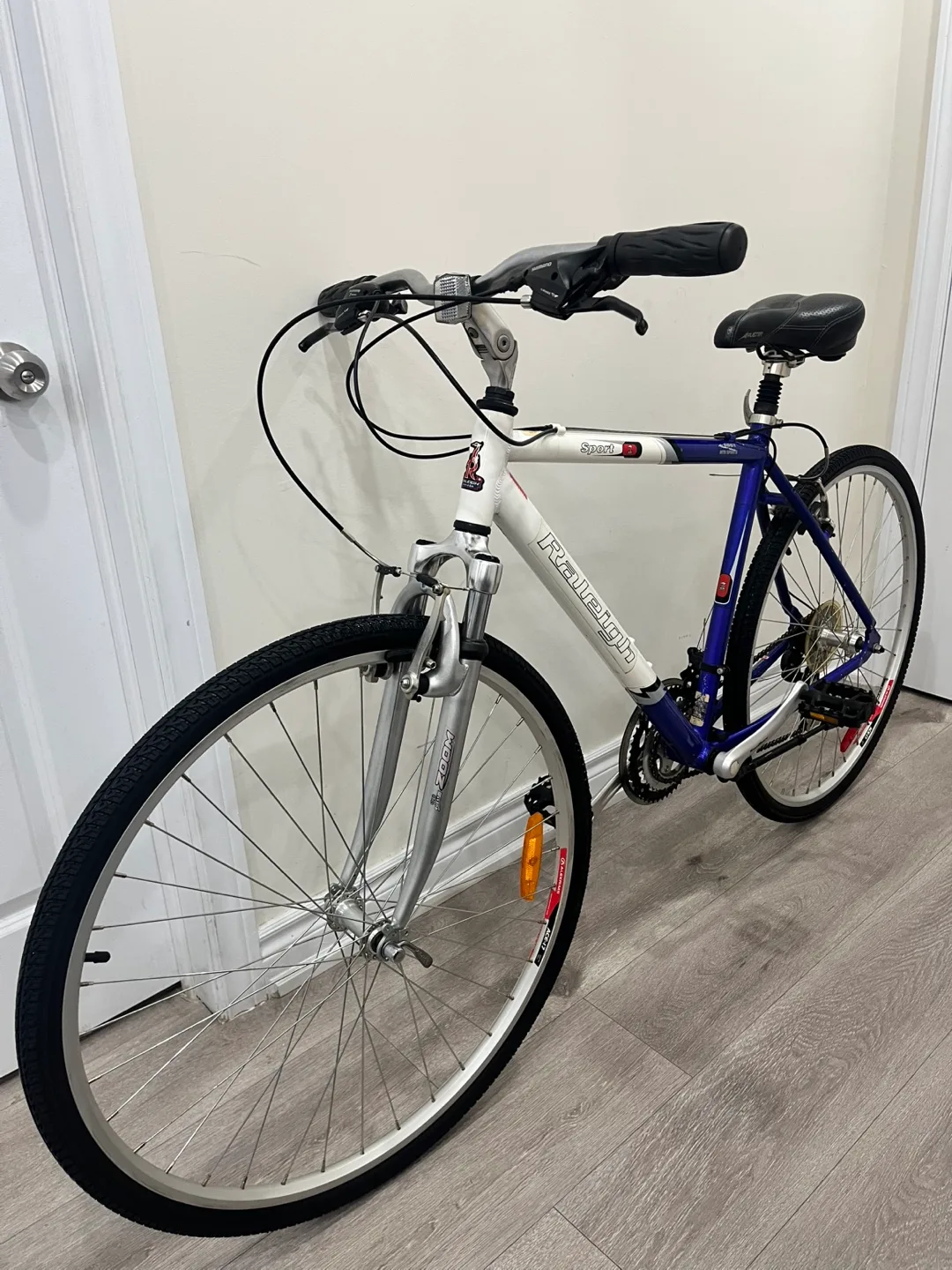 Raleigh Sport 1 Bicycle - Hybrid Bike thumbnail
