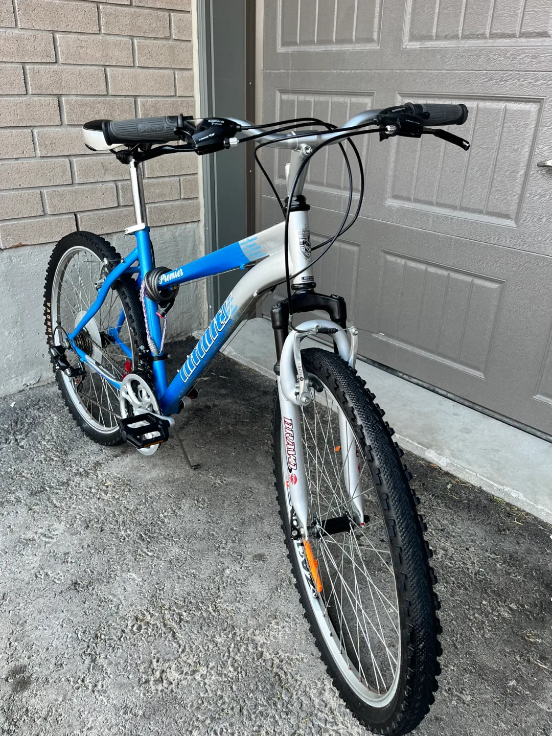 Front suspension Infinity Premier Mountain Bike - Blue/Silver thumbnail
