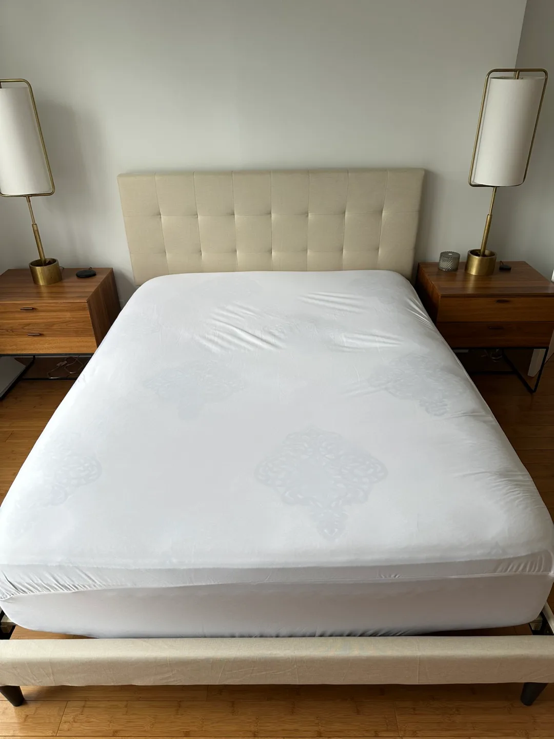 Queen Size bed frame and mattress for sale image indicator(3)