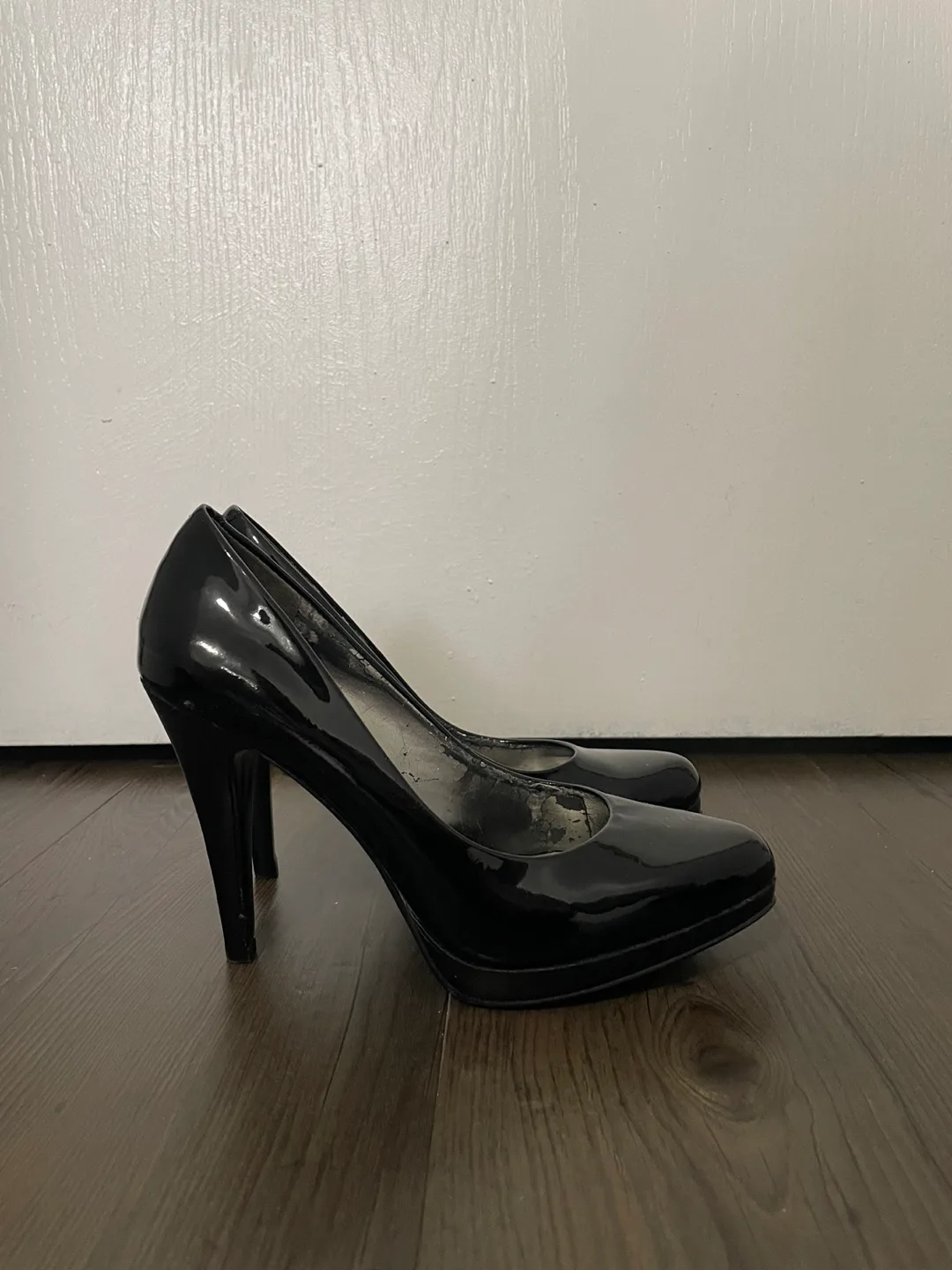 Nine West Black Patent Leather Heels thumbnail
