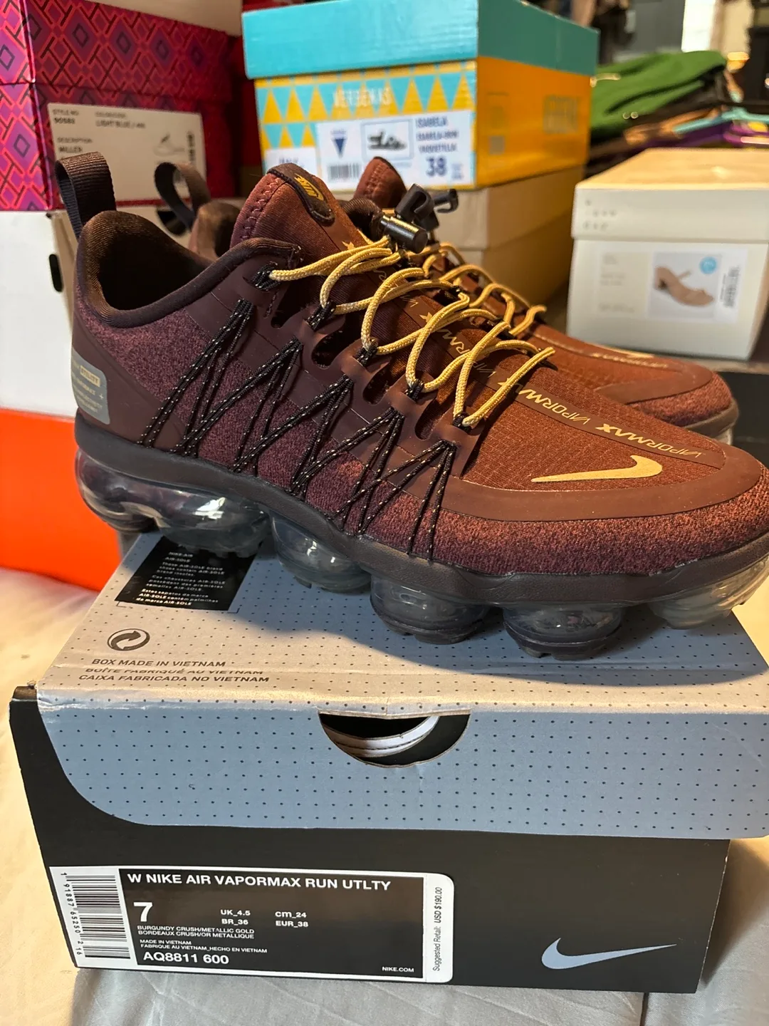Nike Air Vapormax Run Utlty Burgundy Crush US 7 thumbnail