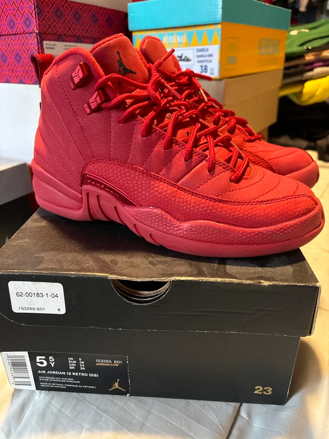 Air Jordan 12 Retro Gym Red Size 5.5Y thumbnail